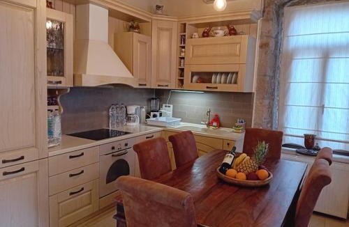 Polichnitos House | Ignatia's house