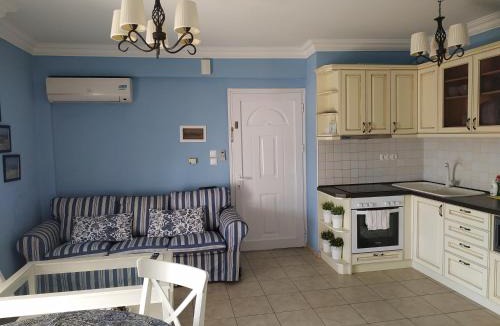 Nea Fokaia Apartment | Ilmargo house