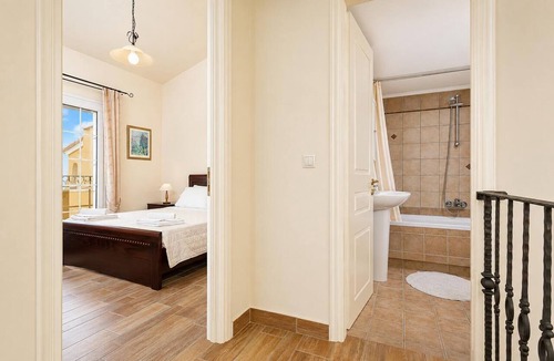 Nisaki Villa | Ioannas House - Four Bedroom Villa, Sleeps 8