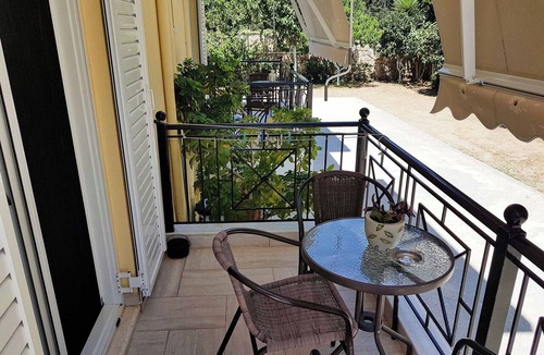 Agia Kiriaki Apartment | Ionian View Gem - Parga Garden Nest