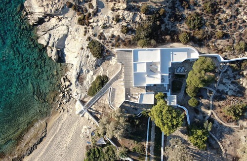 Milopotas House | Ios Villa - On the Beach