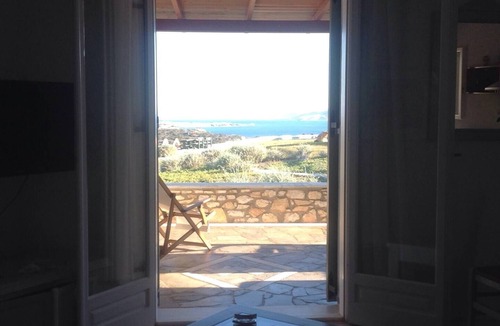 Nea Cryssi Akti Villa | Irene's View Villa eight · House with swimming pool near Pounda