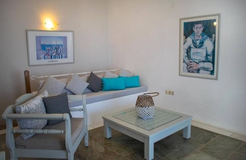 Nea Cryssi Akti Villa | Irene's View Villa three · House with swimming pool near Pounda
