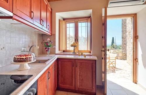 Kardamyli Villa | ISholidays Adults Only Kardamyli Petreas Tower