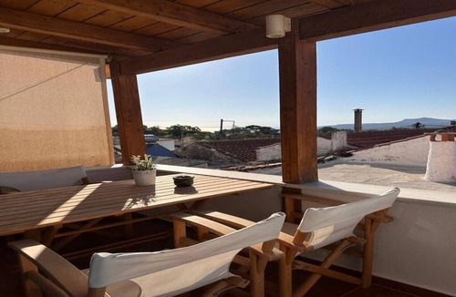 Kithira House | Island home in Kithira with balcony