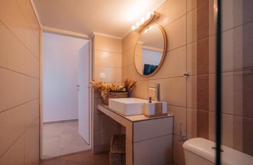 Apollonia House | Iviskos Lux