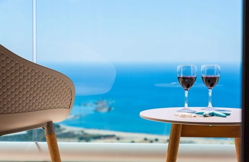 Zerviana Villa | Jasmine Villa, 3 BD, infinity pool with great sea views