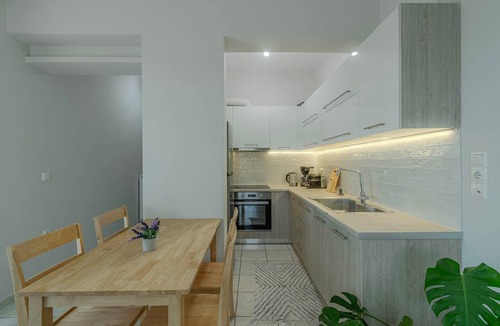 Kato Galatas Apartment | Joyful Guest House 2 Gaia by 8essentially
