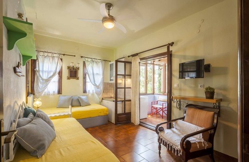 Paradhisos Hotel | Junior Suite with balcony