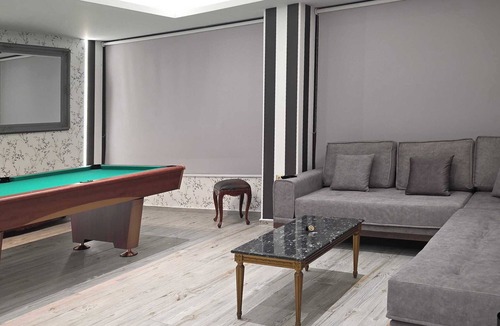 Athens Apartment | Kalisti House2Heal Athens/Private Pool, Jacuzzi & Sauna/Luxury Apartment
