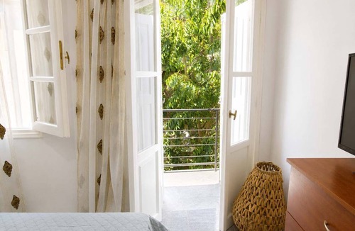 Pothia Apartment | Kalymnos Island Pearl - Seaside Getaway