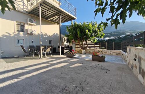 Kournas House | Kamara