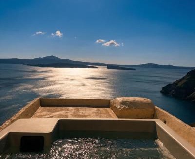 Therasia House | Kamarí Real Living, with Caldera views and Jacuzzi