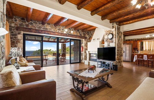 Livadia Villa | Kambos Paradise Villa