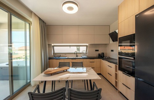 Platanias Town Apartment | Kantari suites