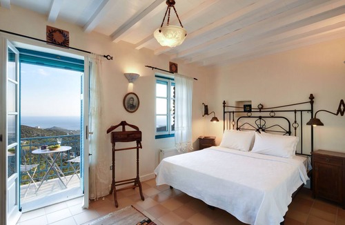 Tinos Town House | Kato Spiti - Artful Home with Sea View II