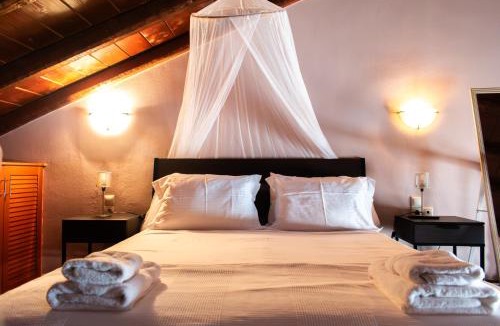 Lavreotiki Apartment | KD Rustic Home