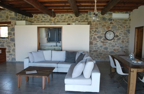 Livadia Villa | Keramoti Villas - Villa Aphrodite - Affordable luxury - Peace and Tranquility