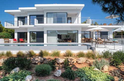 Kilada Villa | Kilada on the Rocks