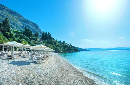 Nisaki Villa | Klima - Two Bedroom Villa, Sleeps 4