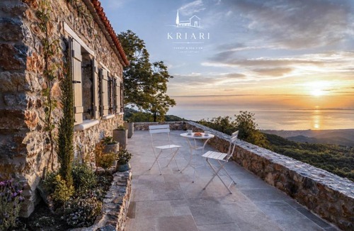 Poroi House | Kriari forest & sea view luxury cottage