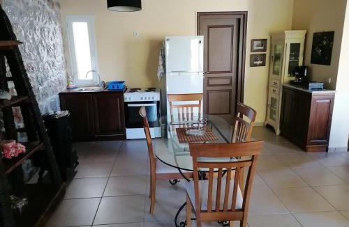 Agii Anargiri House | Ktima Nafsika - First-floor luxury apartment in majestic estate