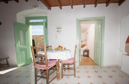 Symi Apartment | Kyklameno Apartment