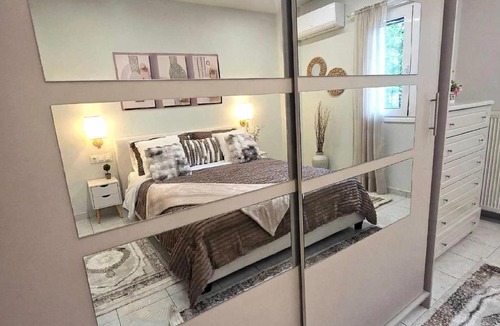 Paiania Apartment | La Casa Seni Near Athens Airport