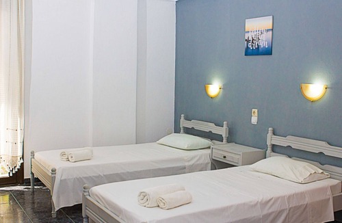 Skiathos Town Hotel | La Pensione 3 Skiathos