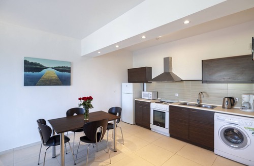 Platanes Apartment | La Stella Suites