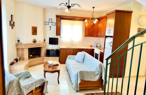 Nea Fokaia Apartment | Large 4BR House in Nea Fokaia, near Sani & Beach