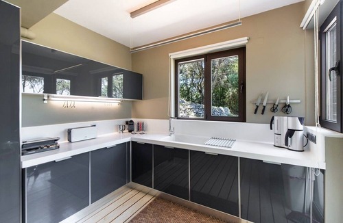 Apolpaina Villa | Lavish Lefkada Villa | Villa Kendra | 4 Bedrooms | Private Outdoor Pool |.