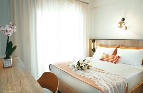 Gerakini Apartment | Le Grand Rêve Deluxe Family Apartment 2