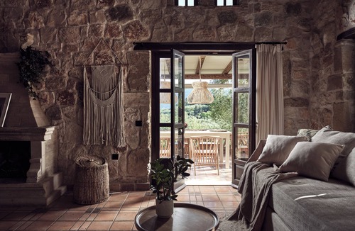 Porto Koukla Hotel | Leeda's Villas