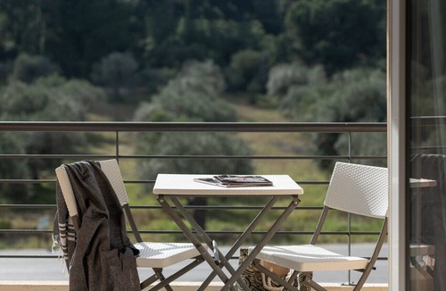 Sithonia House | Les Oliviers - 1st Floor Studios by RentalsPro