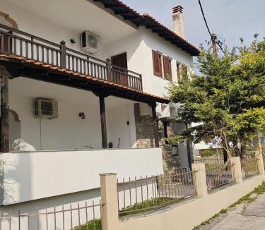 Agios Nikolaos House | Leyland