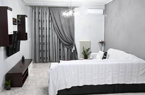 Elefsina Apartment | Lili's Apartment