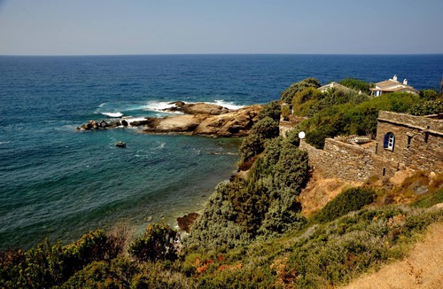 Ikaria House | LIVE ALTERNATIVE LUXURY OF THE AUTHENTICITY ™