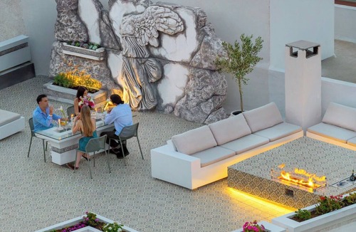 Thissio Villa | Live Your Myth | Villa with Acropolis View Plaka