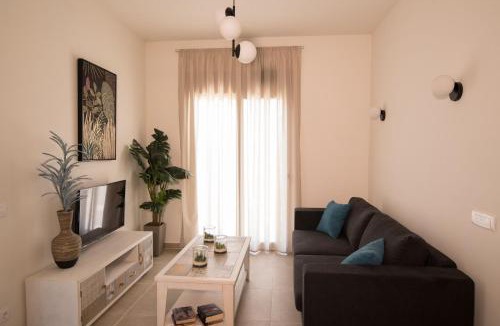 Kalamaki Apartment | Lodge Modern Apartments - in Kalamaki Center, by ZanteWize