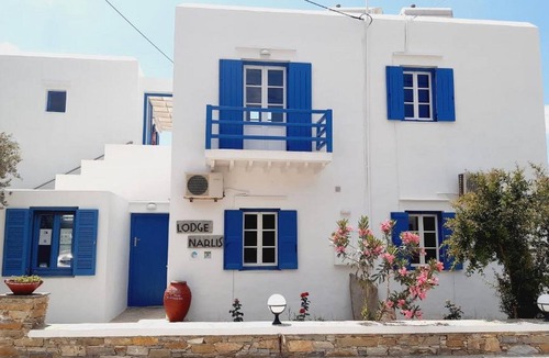 Platis Gialos Apartment | Lodge Narlis - Niki Apartment - Next to the beach with sea view