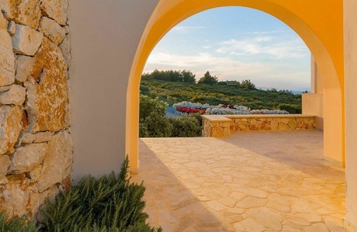 Samos Town Apartment | Lovely apartment for 4 people with pool, WIFI, A/C, TV, balcony, panoramic view and parking