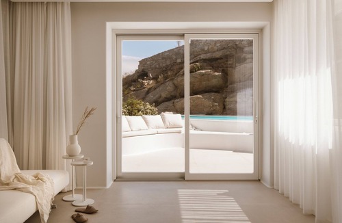 Drafaki Hotel | Lovia Mykonos - Adults Only