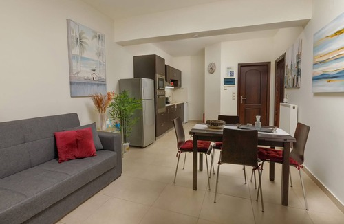 Stalos Apartment | Lucia's Home - Cozy 1-bedroom apartment with Pool in a Lush Green Landscape
