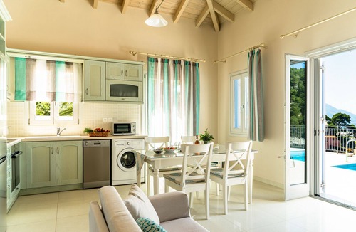 Frourion Villa | Luxury 2 bed villa private pool in Assos