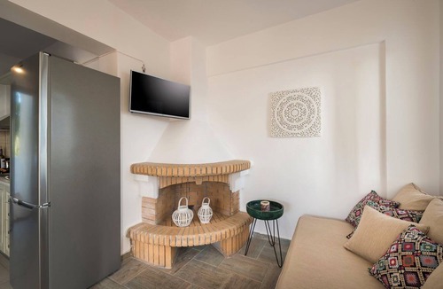 Stavros Villa | Luxury 3 bedroom Villa with heated pool