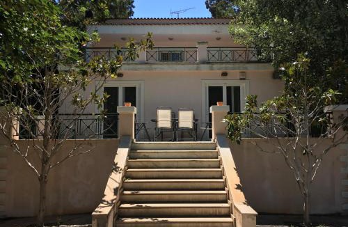 Marathon Villa | Luxury 6BR Villa, Garden Oasis, near Schinia Beach