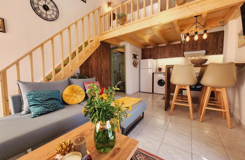 Koukouli Apartment | Luxury Loft Apartment Vivian