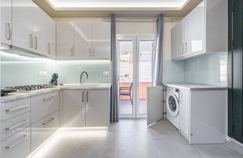 Sidari Apartment | Luxury Stay Apartment with Mountain View, Wi-Fi, and Air Conditioning