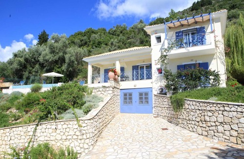 Perigiali Villa | Luxury Villa De La Luna, with a private infinity pool and amazing views